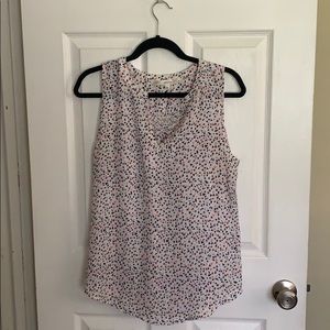 Sleeveless blouse
